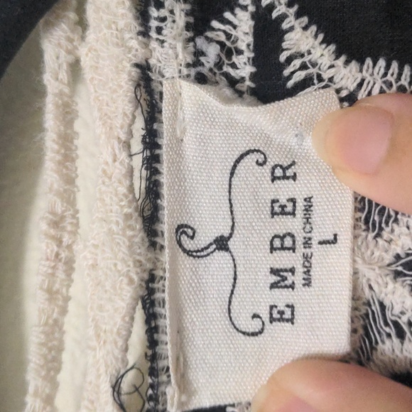 Ember Black and Tan Lace Bohemian Bolero - Picture 2 of 6